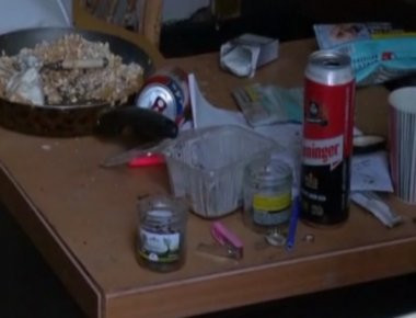 Ομάδα αλληλέγγυων κατέλαβε σπίτι στη Θεσσαλονίκη - Δείτε πώς το κατάντησαν μετά από 8 μήνες (φωτό)